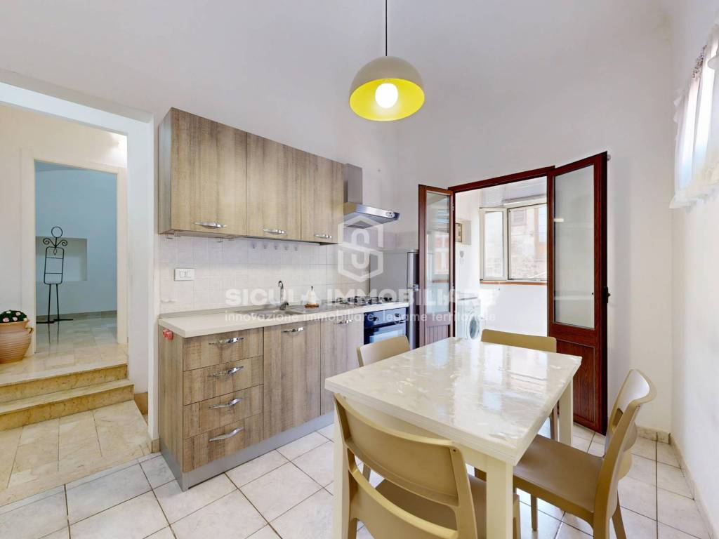 appartamento in vendita a Santo Stefano di Camastra