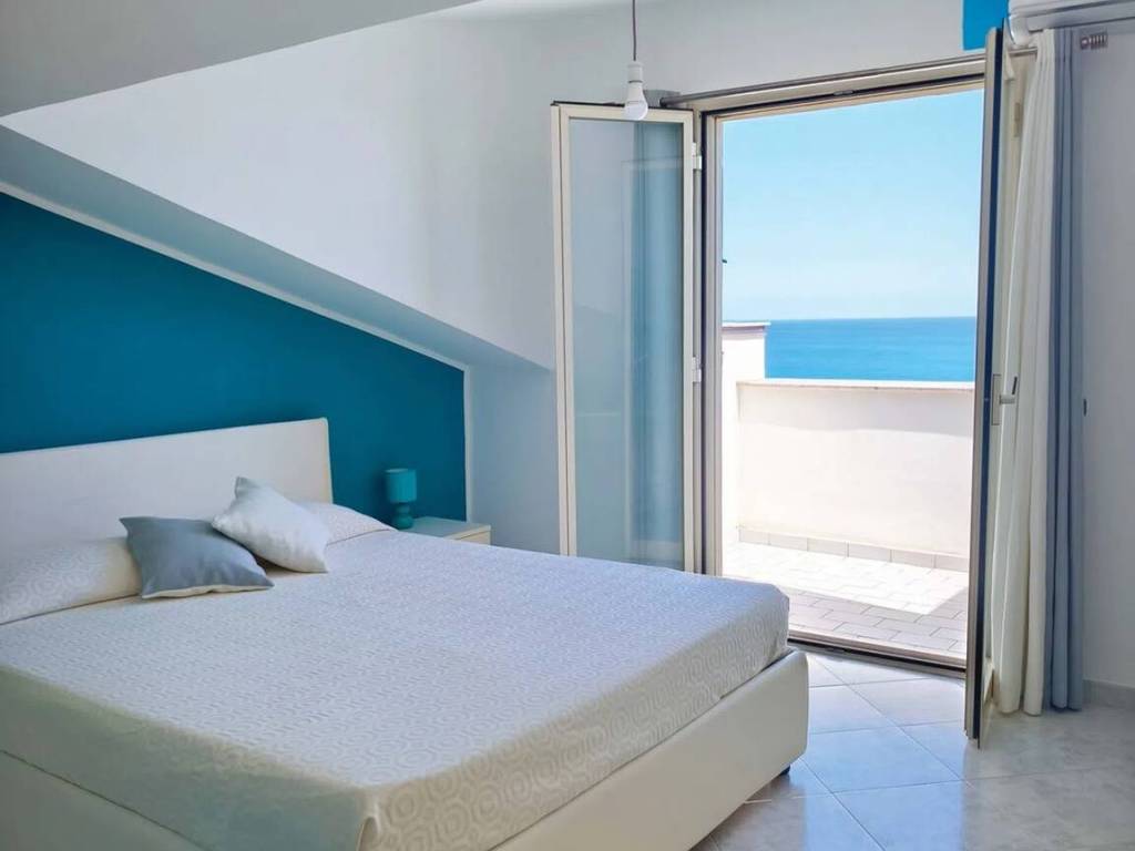 appartamento in vendita a Santo Stefano di Camastra