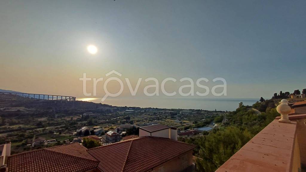 appartamento in vendita a Santo Stefano di Camastra