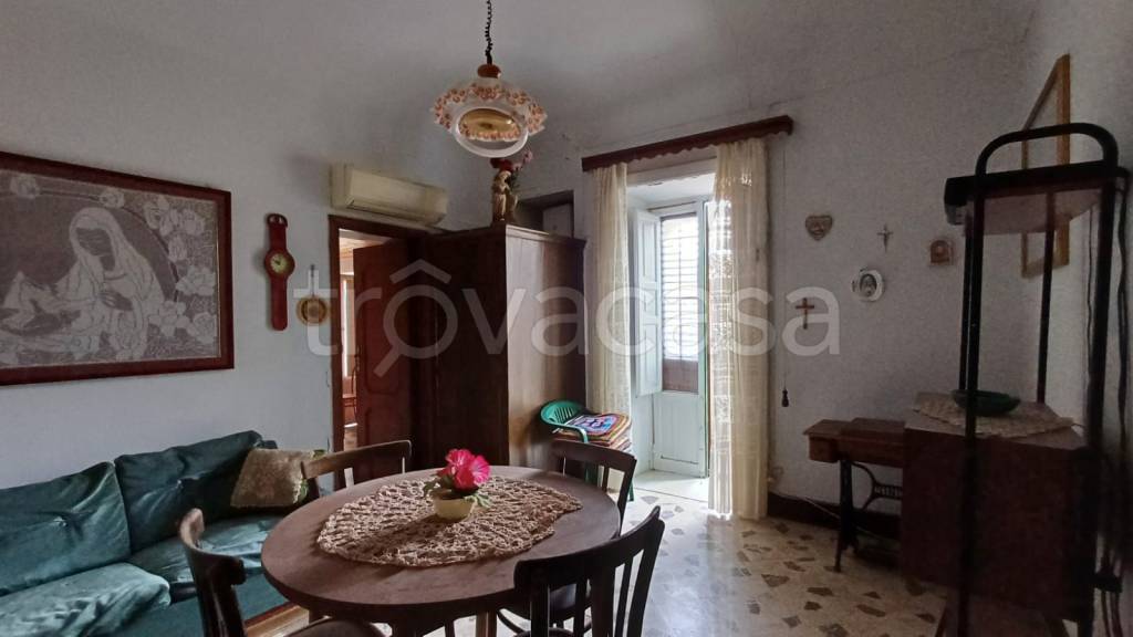 appartamento in vendita a Santo Stefano di Camastra