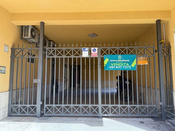 ufficio in vendita a Santo Stefano di Camastra