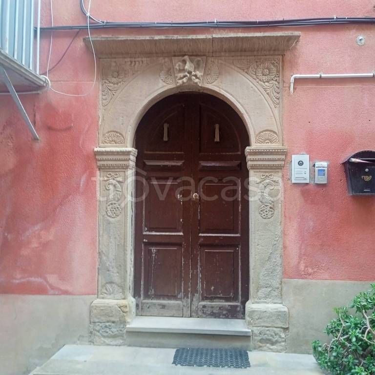 appartamento in vendita a Santo Stefano di Camastra