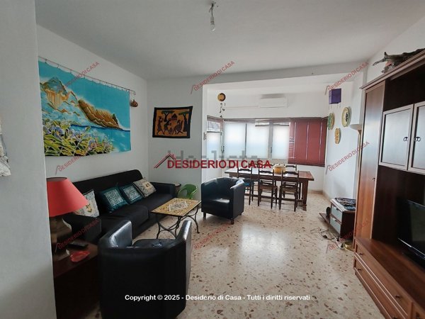 appartamento in vendita a Santo Stefano di Camastra