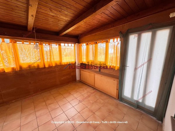 casa indipendente in vendita a Santo Stefano di Camastra