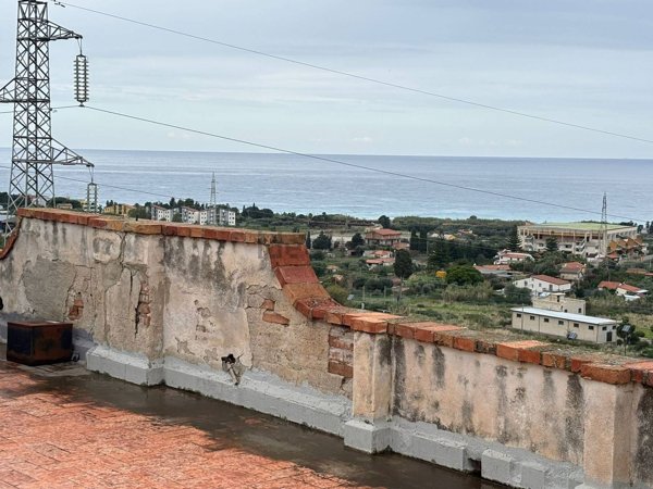 appartamento in vendita a Santo Stefano di Camastra
