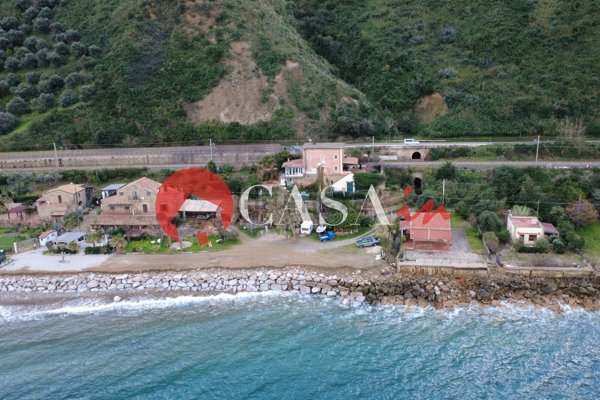 appartamento in vendita a Santo Stefano di Camastra