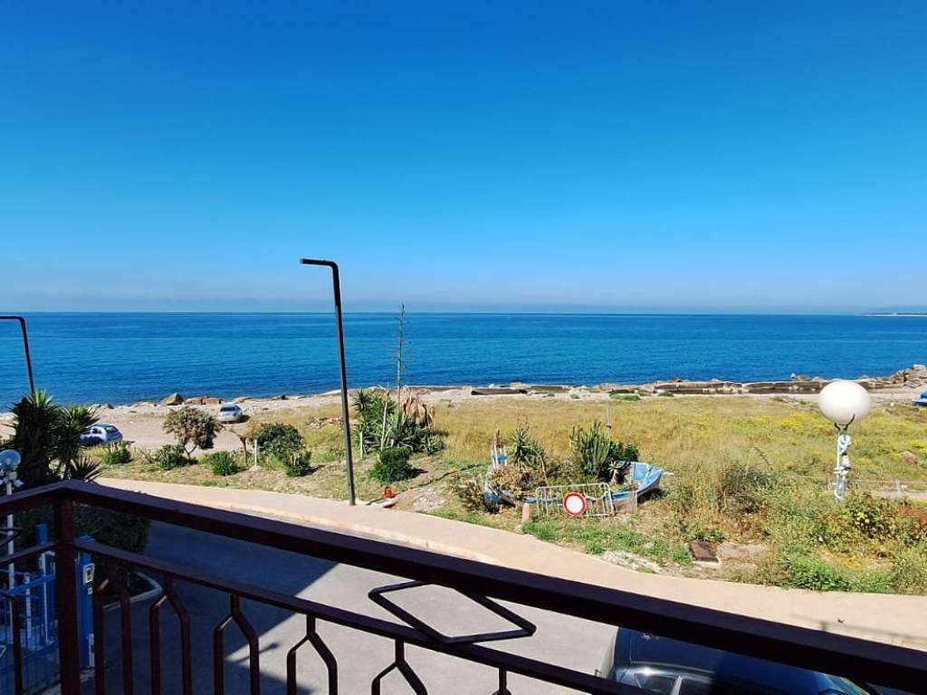 appartamento in vendita a Santo Stefano di Camastra