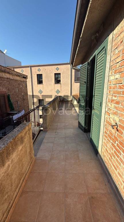casa indipendente in vendita a Santo Stefano di Camastra