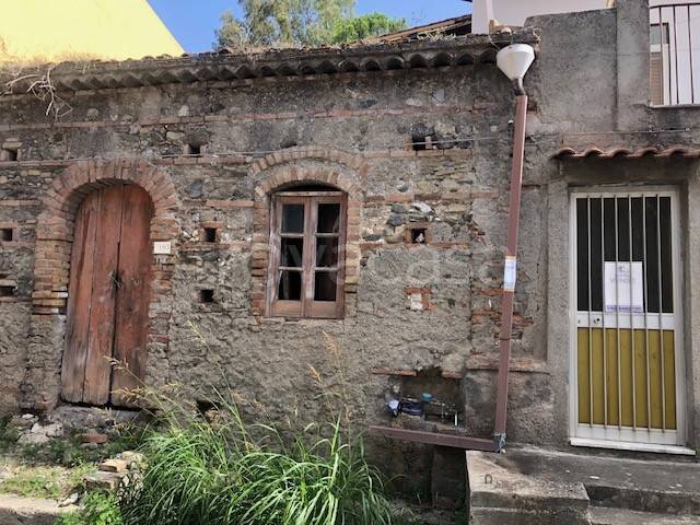 casa indipendente in vendita a Saponara