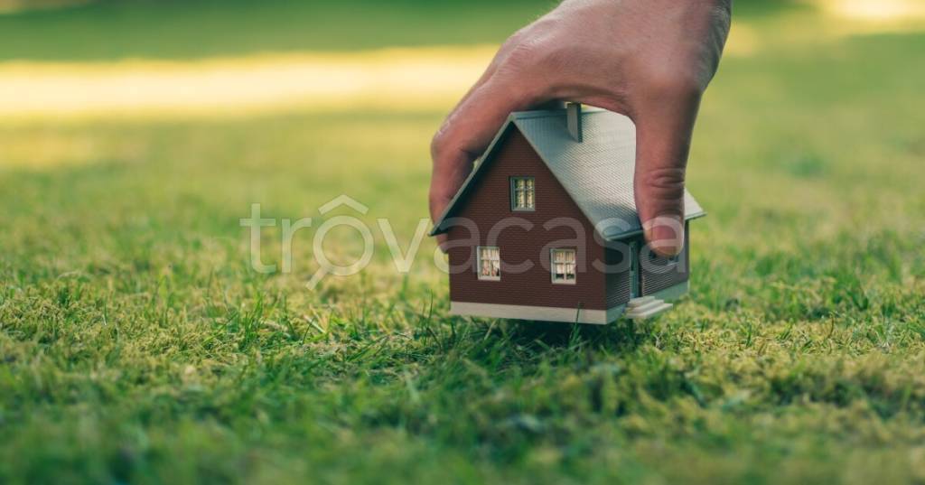 casa indipendente in vendita a Saponara