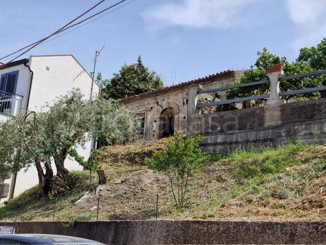 casa indipendente in vendita a Saponara