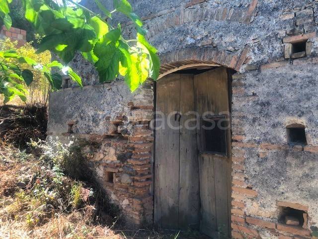 casa indipendente in vendita a Saponara