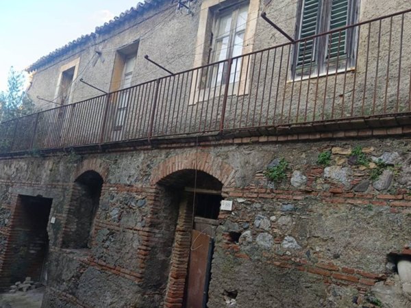 casa indipendente in vendita a Saponara