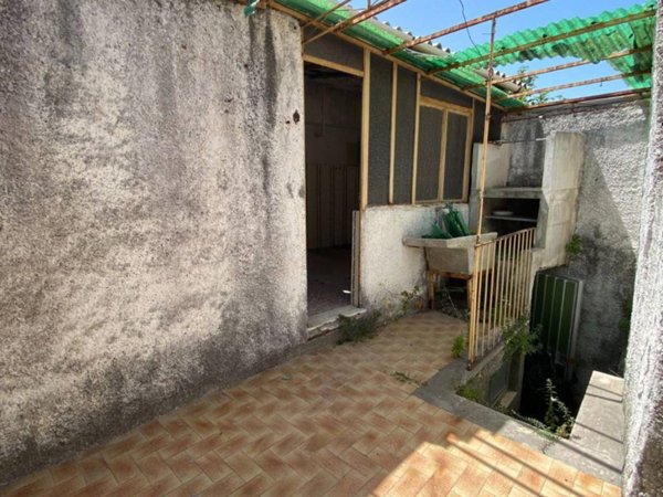 casa indipendente in vendita a Saponara