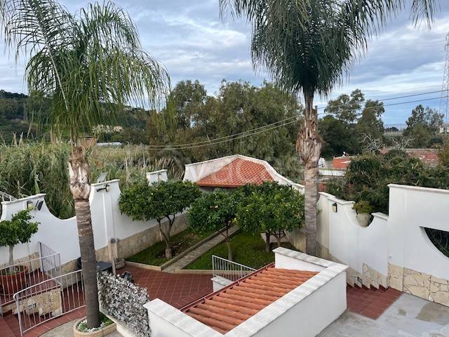 casa indipendente in vendita a Saponara