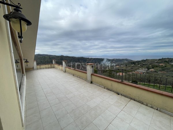 casa indipendente in vendita a Saponara
