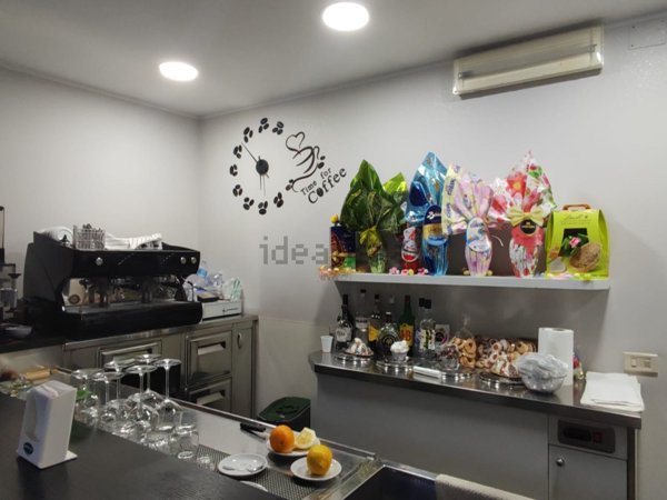 negozio in vendita a Saponara