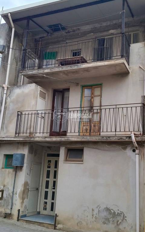 casa indipendente in vendita a Saponara