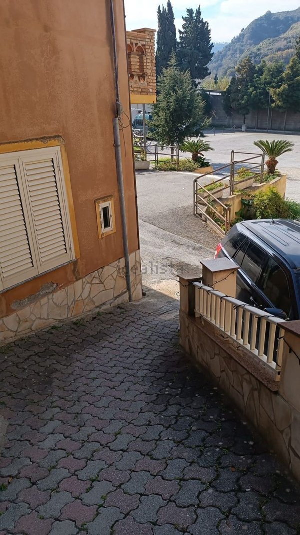 casa indipendente in vendita a Saponara