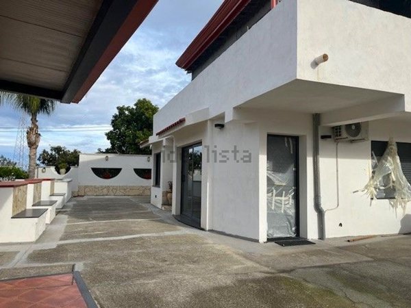 casa indipendente in vendita a Saponara