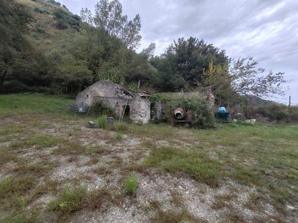 terreno edificabile in vendita a Saponara