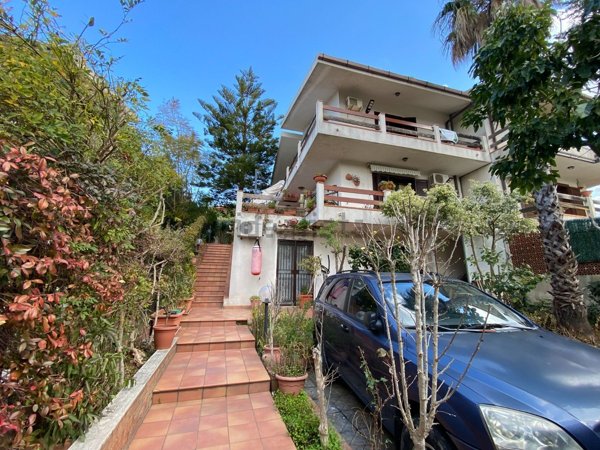 casa indipendente in vendita a Saponara