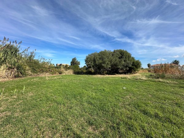 terreno edificabile in vendita a Saponara