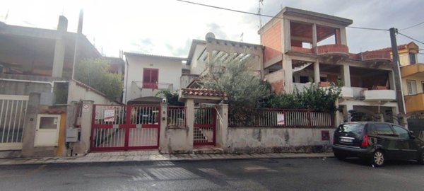 casa indipendente in vendita a Saponara
