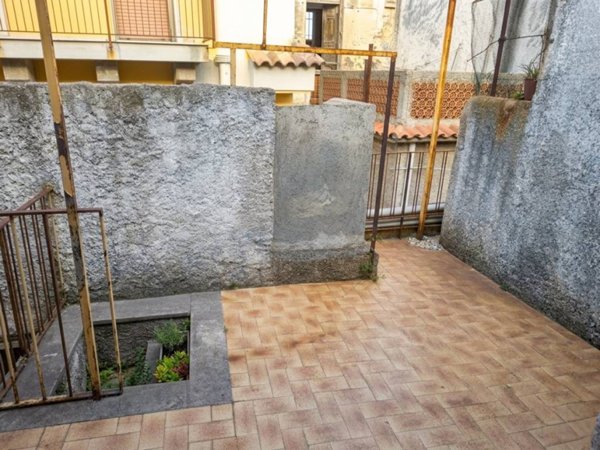 casa indipendente in vendita a Saponara