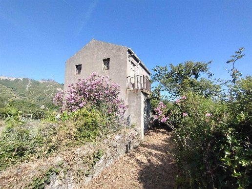 casa indipendente in vendita a Saponara