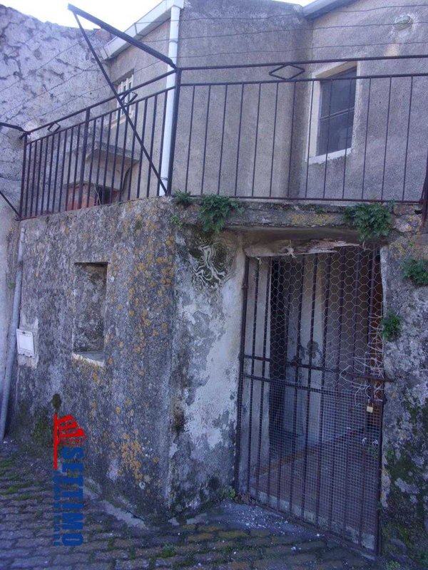 casa indipendente in vendita a Savoca in zona Mancusa