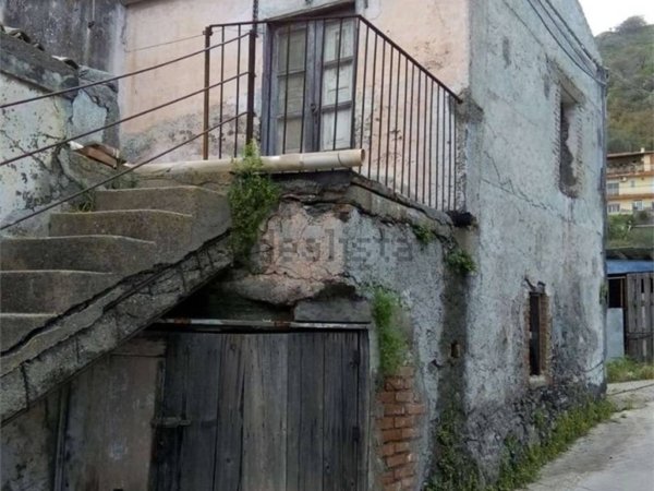 appartamento in vendita a Savoca in zona Rina
