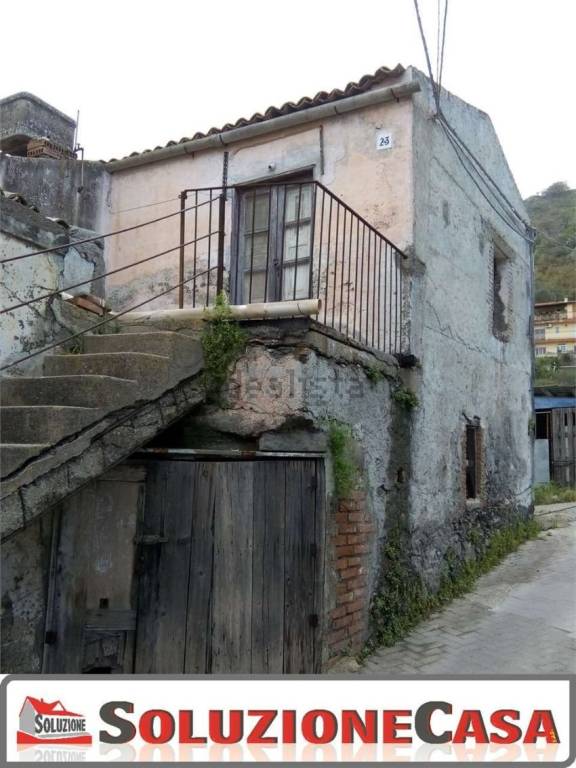 appartamento in vendita a Savoca in zona Rina