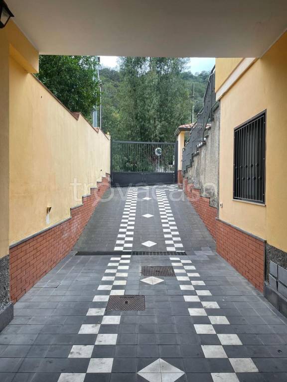 appartamento in vendita a Savoca in zona Rina