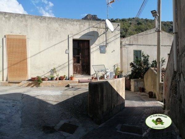 appartamento in vendita a Savoca in zona Rina