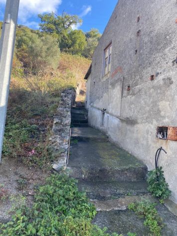 casa indipendente in vendita a Savoca in zona Rina