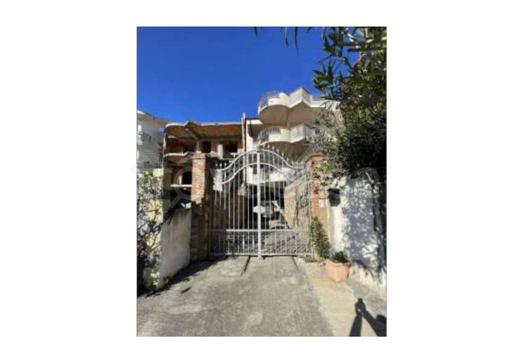 appartamento in vendita a Savoca in zona Scorsonello / Cantidati