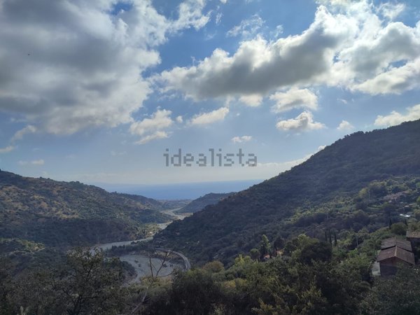 terreno edificabile in vendita a Savoca in zona Mancusa