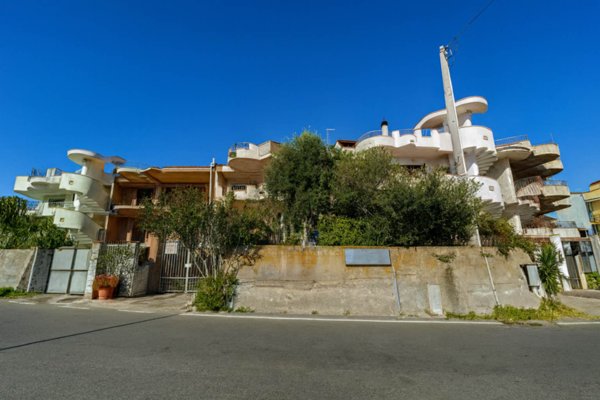 appartamento in vendita a Savoca in zona Scorsonello / Cantidati