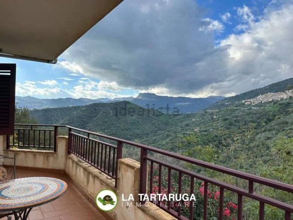 appartamento in vendita a Savoca