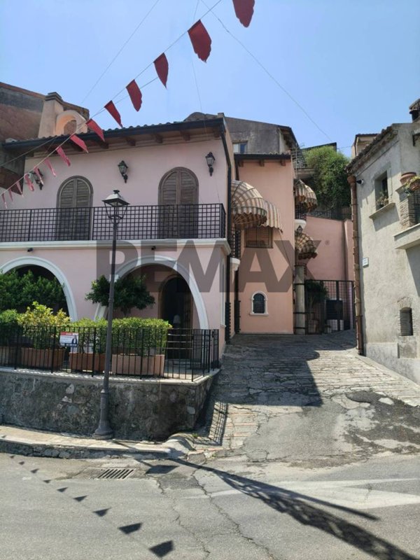 casa indipendente in vendita a Savoca