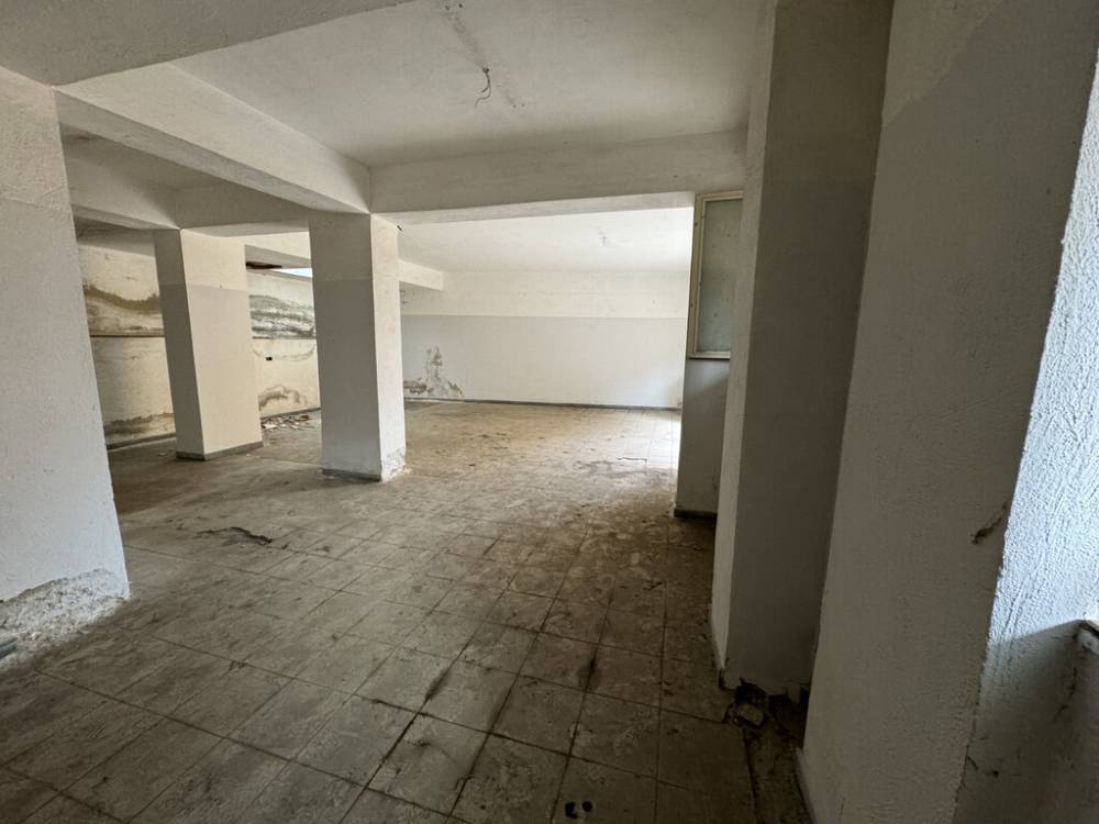 locale di sgombero in vendita a Scaletta Zanclea