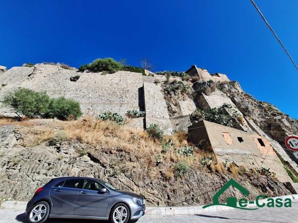 casa indipendente in vendita a Scaletta Zanclea in zona Scaletta Superiore