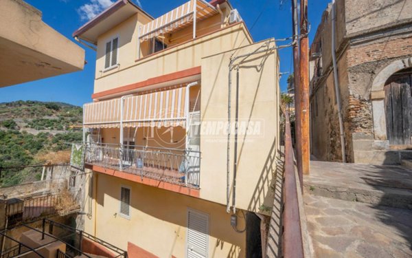 appartamento in vendita a Scaletta Zanclea