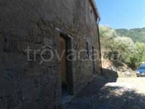 casa indipendente in vendita a Sinagra