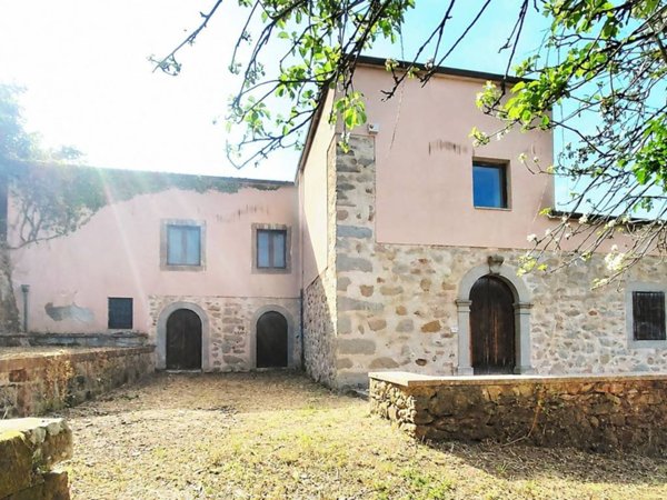 casa indipendente in vendita a Sinagra