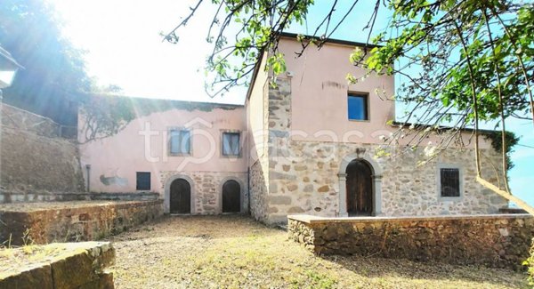 casa indipendente in vendita a Sinagra