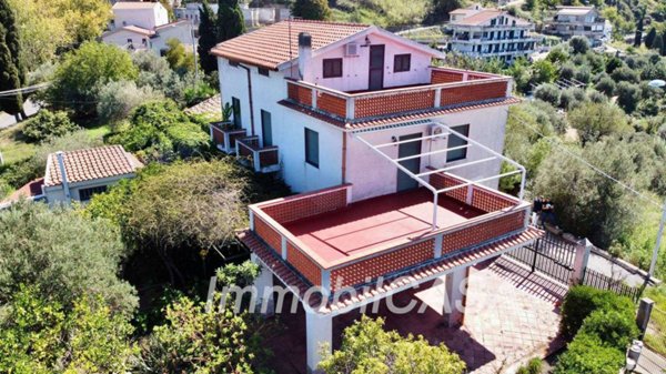 casa indipendente in vendita a Spadafora in zona San Martino