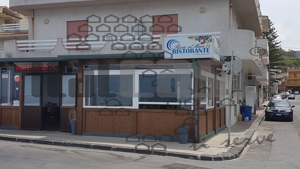 negozio in vendita a Spadafora