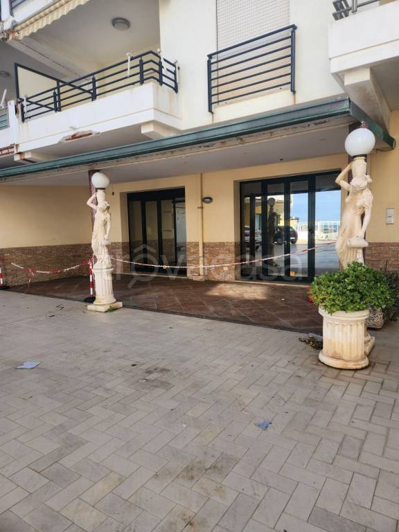 negozio in vendita a Spadafora